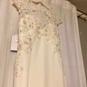 Never worn wedding dress - photos from online & me